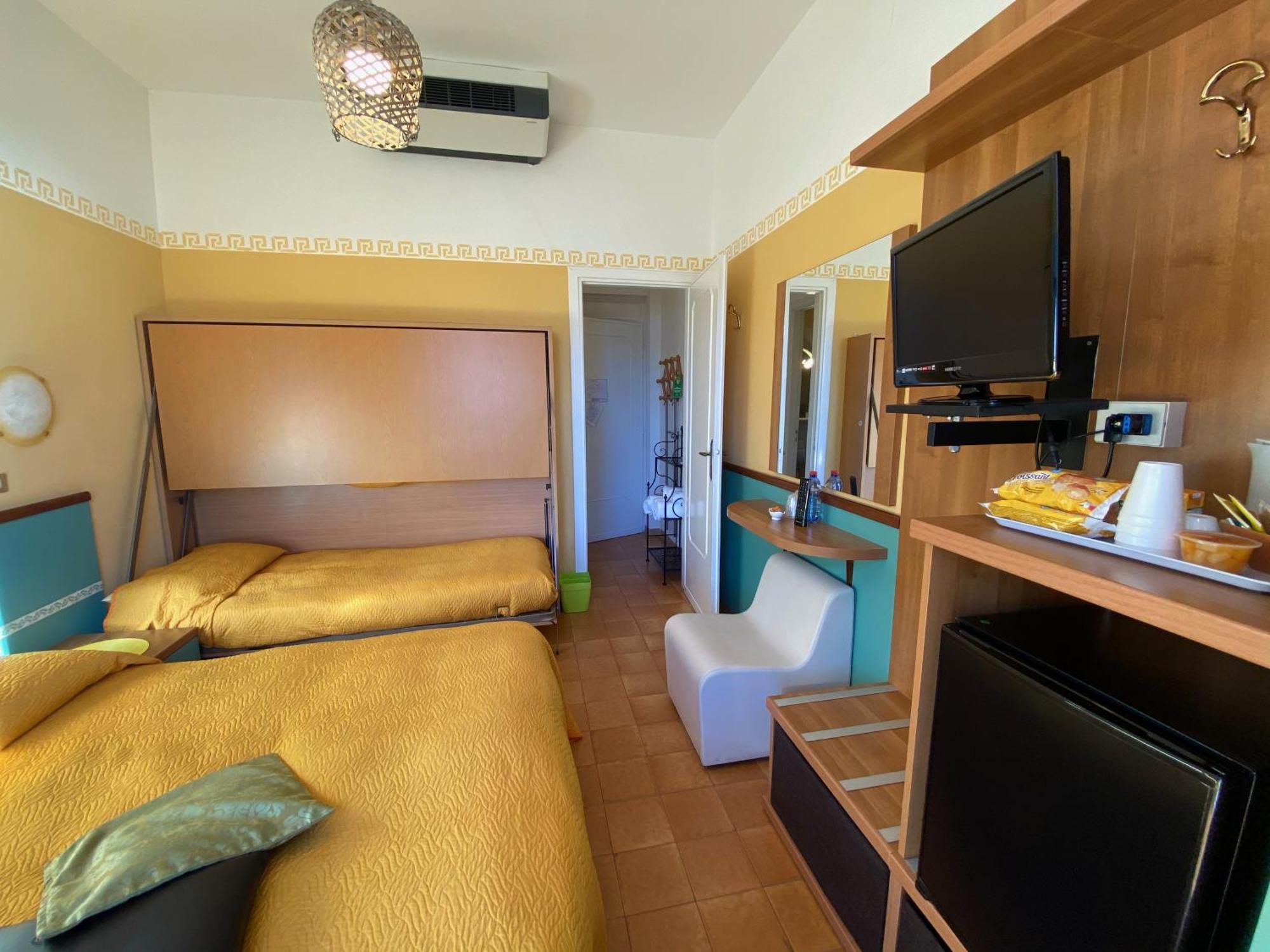 Albergo La Pineta Marina dʼMarina dʼAndora Pokoj fotografie