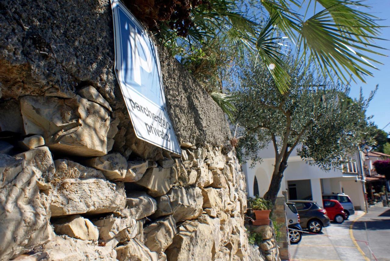 Albergo La Pineta Marina dʼMarina dʼAndora Exteriér fotografie