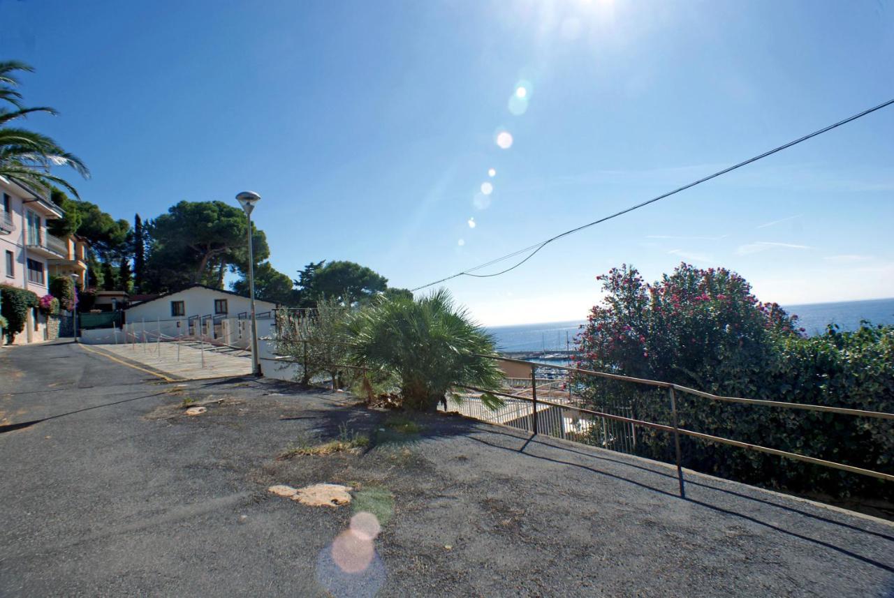 Albergo La Pineta Marina dʼMarina dʼAndora Exteriér fotografie