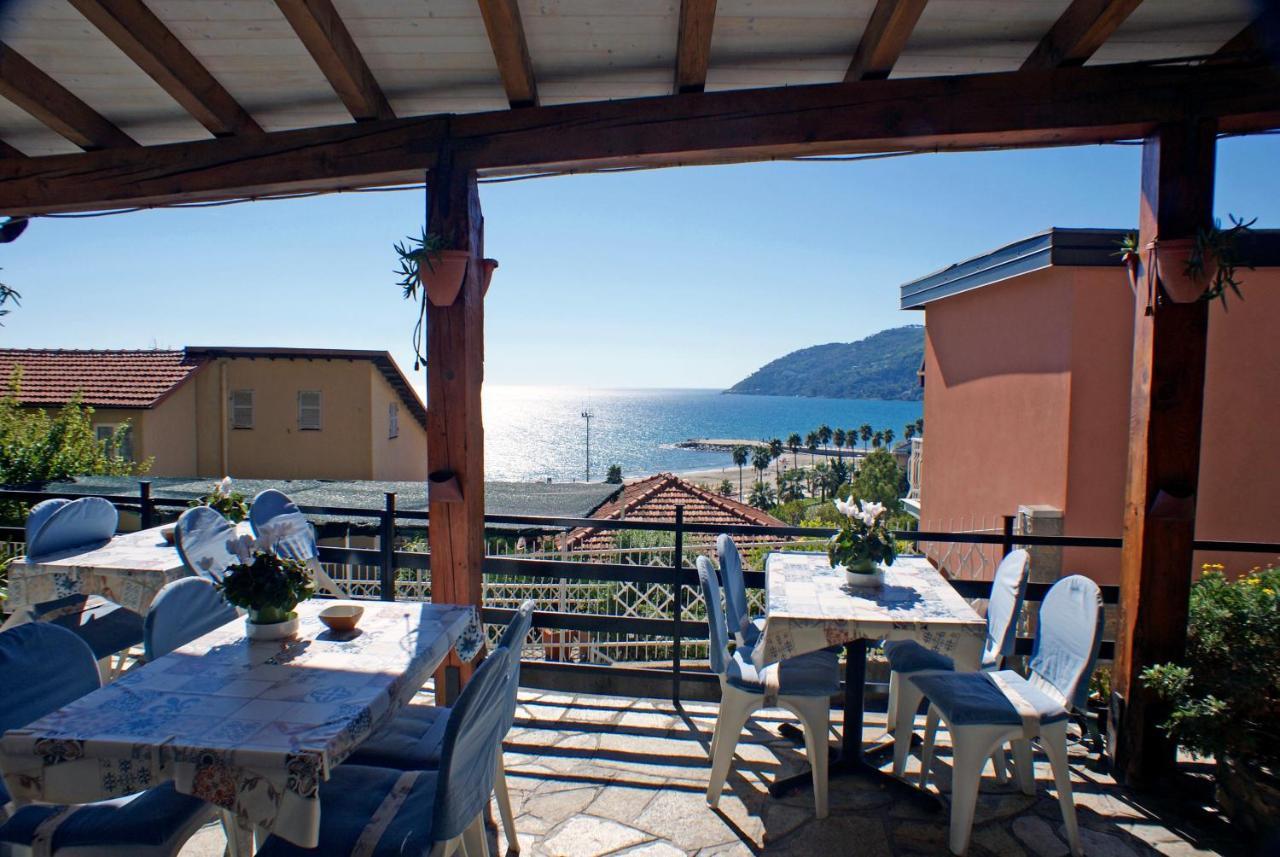 Albergo La Pineta Marina dʼMarina dʼAndora Exteriér fotografie