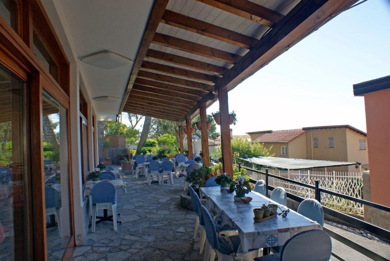 Albergo La Pineta Marina dʼMarina dʼAndora Exteriér fotografie